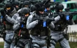 Франция мобилизира 70 000 полицаи за нови протести
