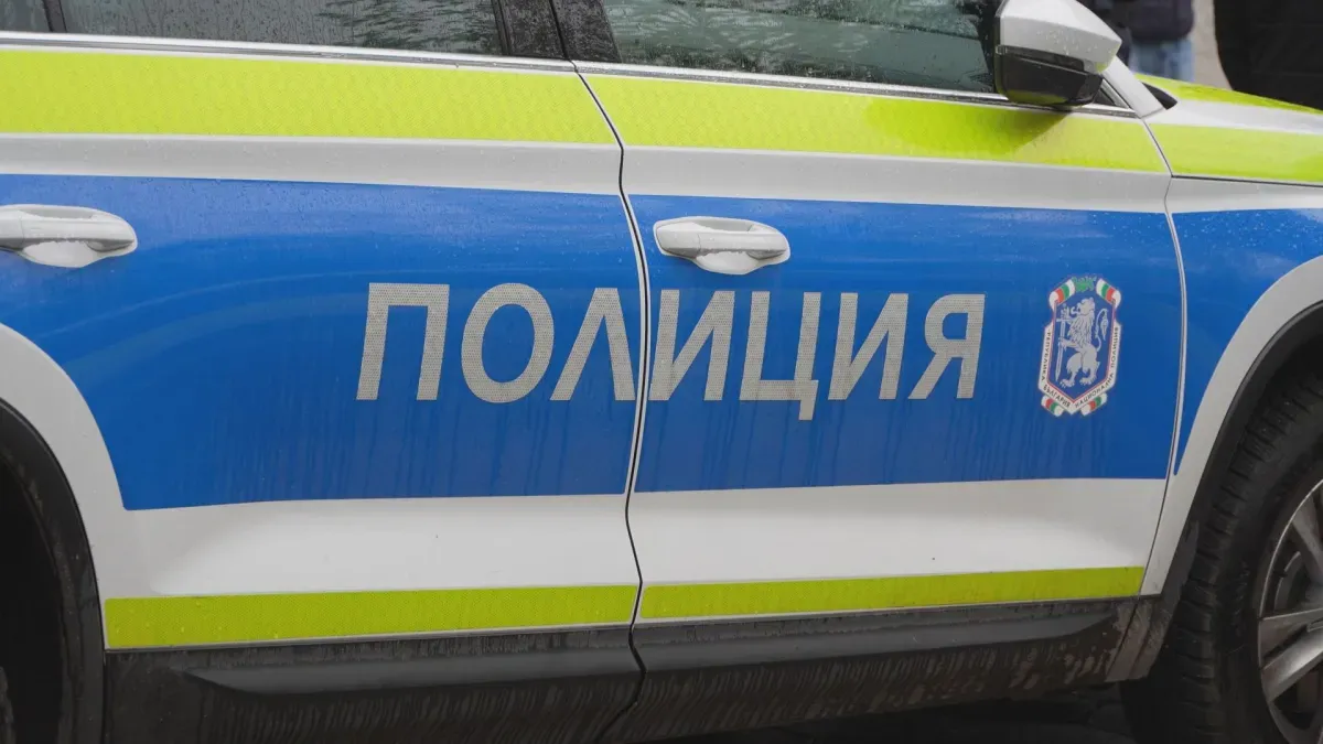 Задържаха няколко души при наркоакции в София